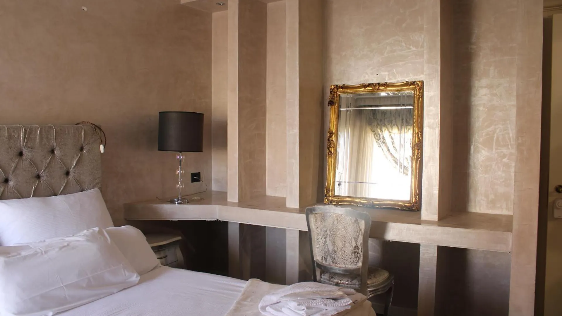 Villa Celine Dalmine 0*,  Italy