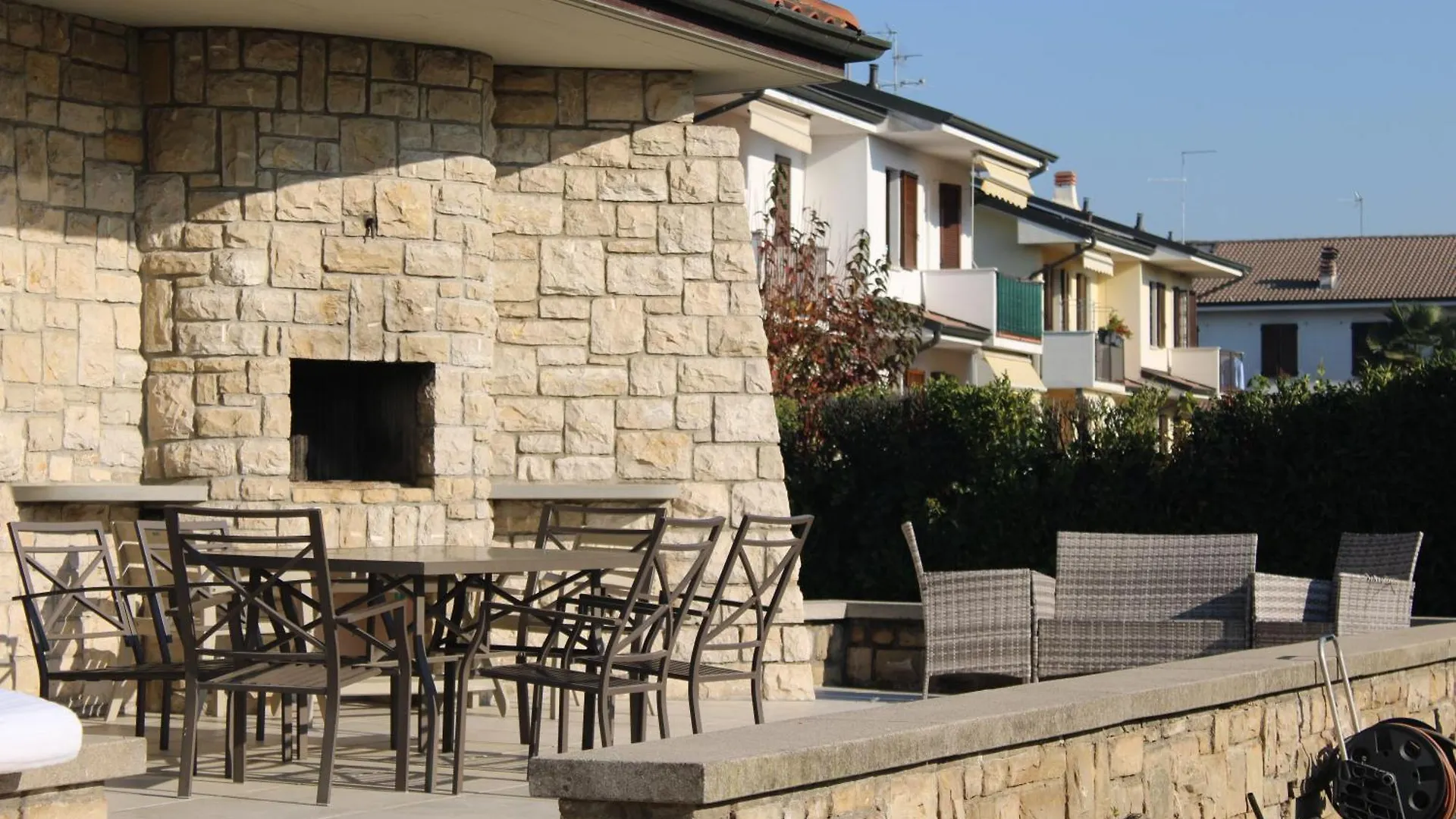 Villa Celine Dalmine Homestay