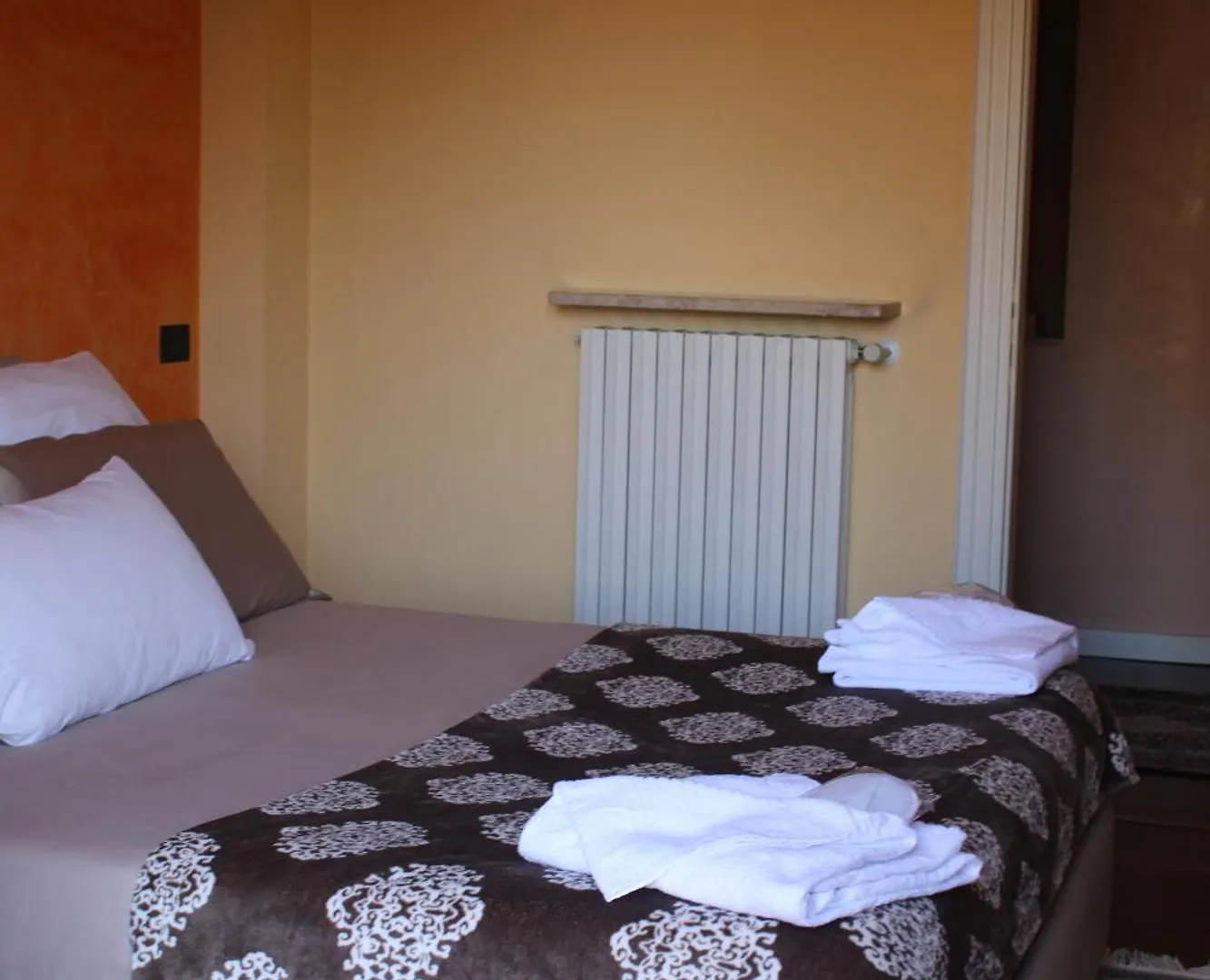 Homestay Villa Celine Dalmine Italy