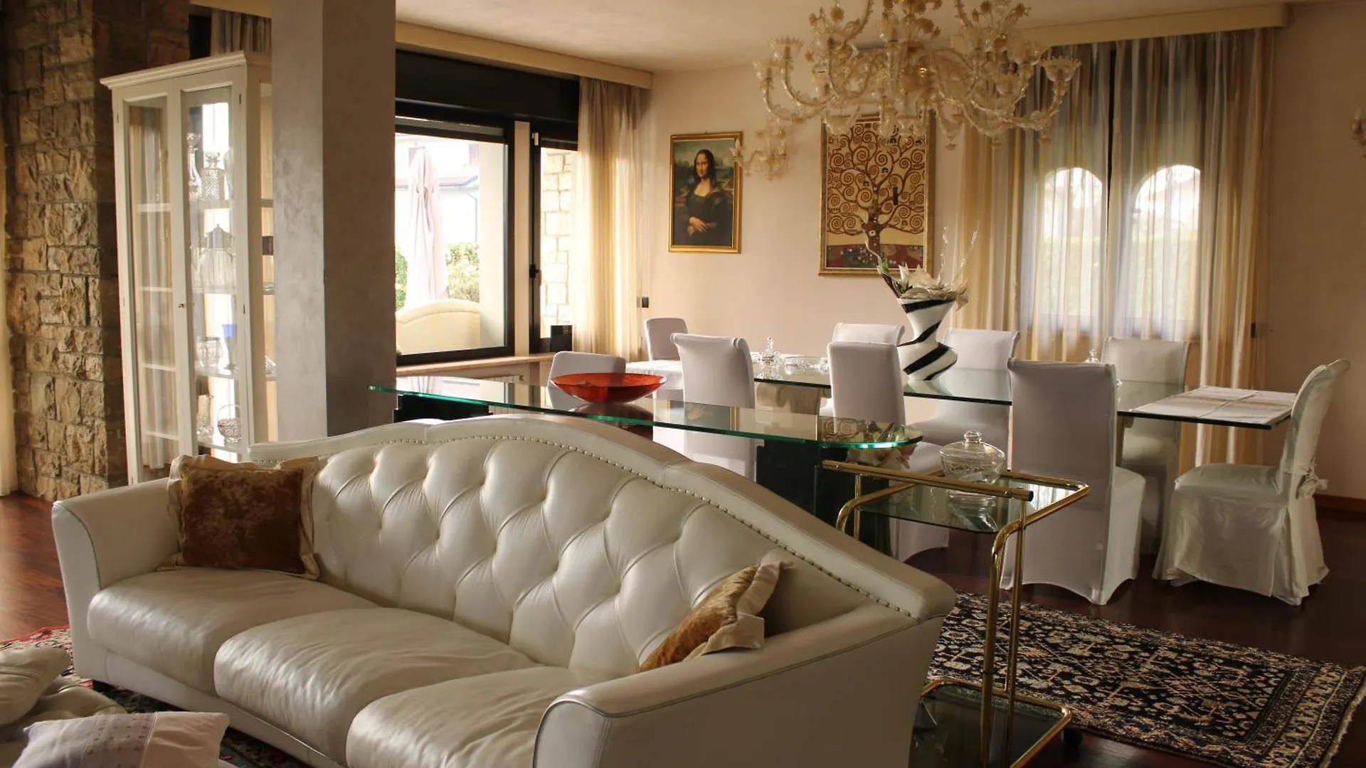 Homestay Villa Celine Dalmine