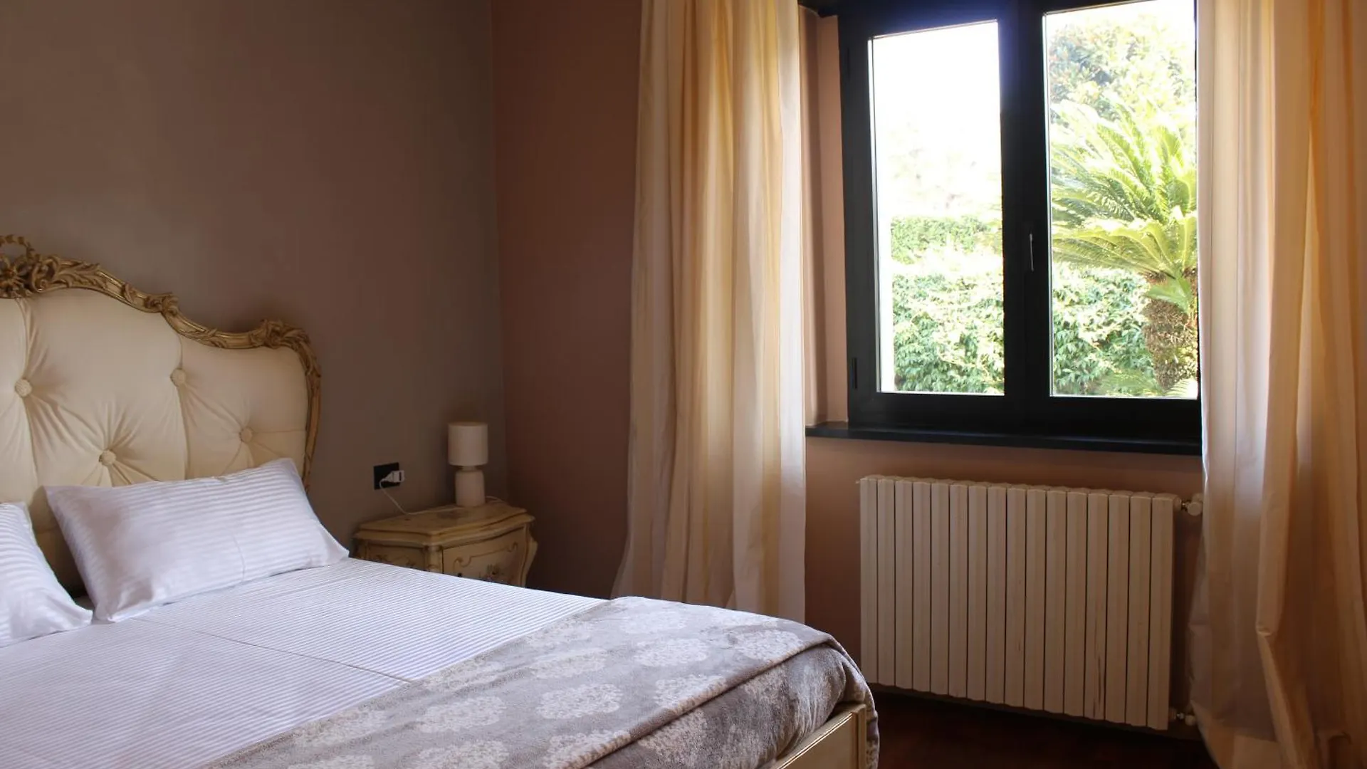 Villa Celine Dalmine Homestay
