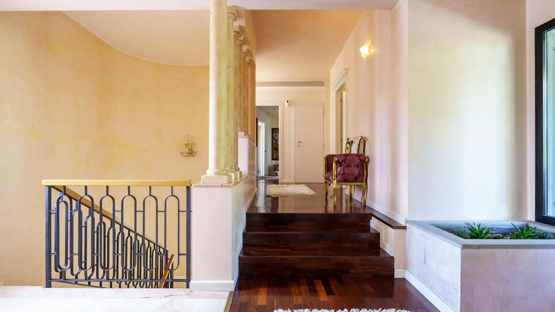 Villa Celine Dalmine Homestay