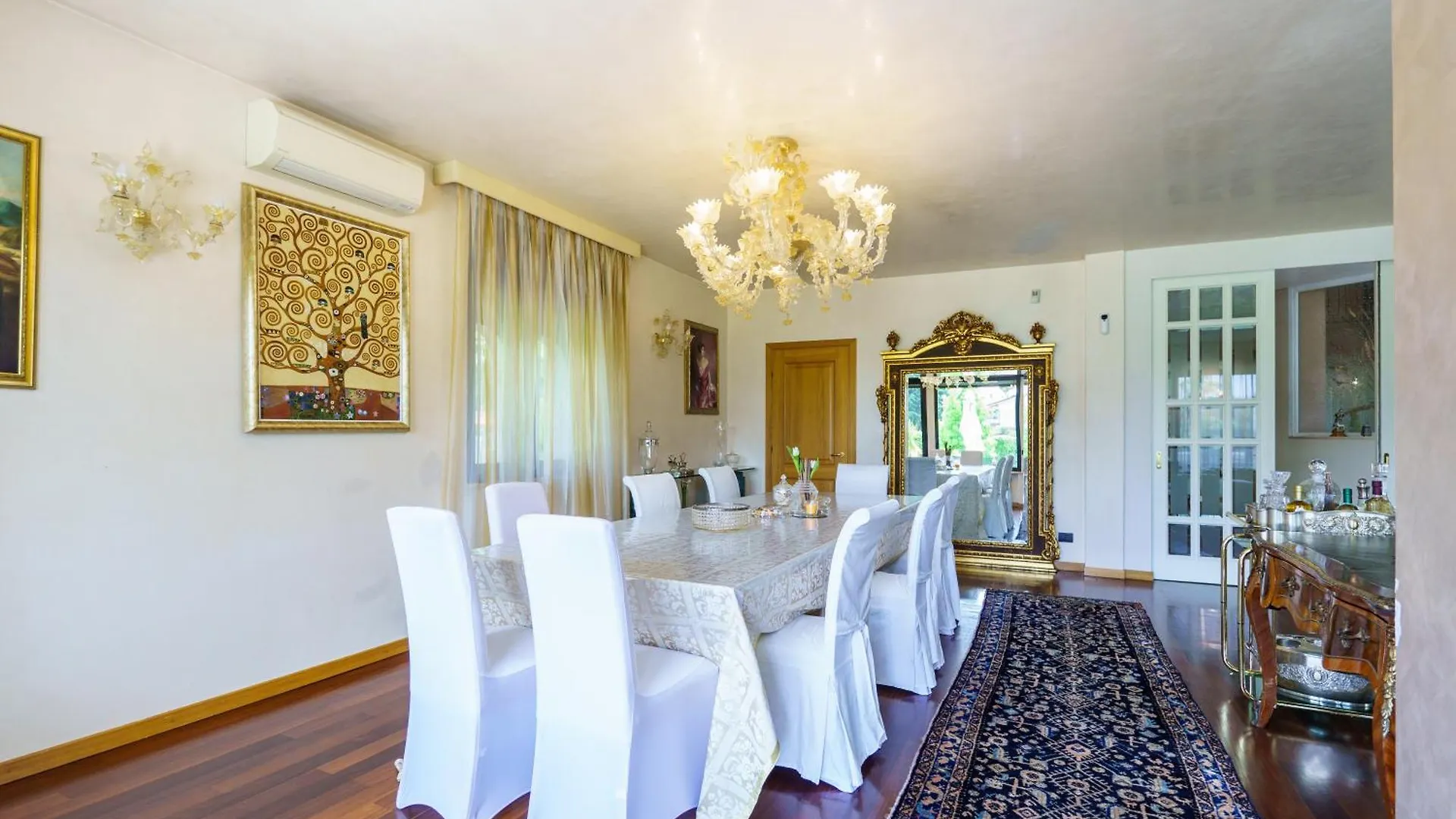 Villa Celine Dalmine Homestay