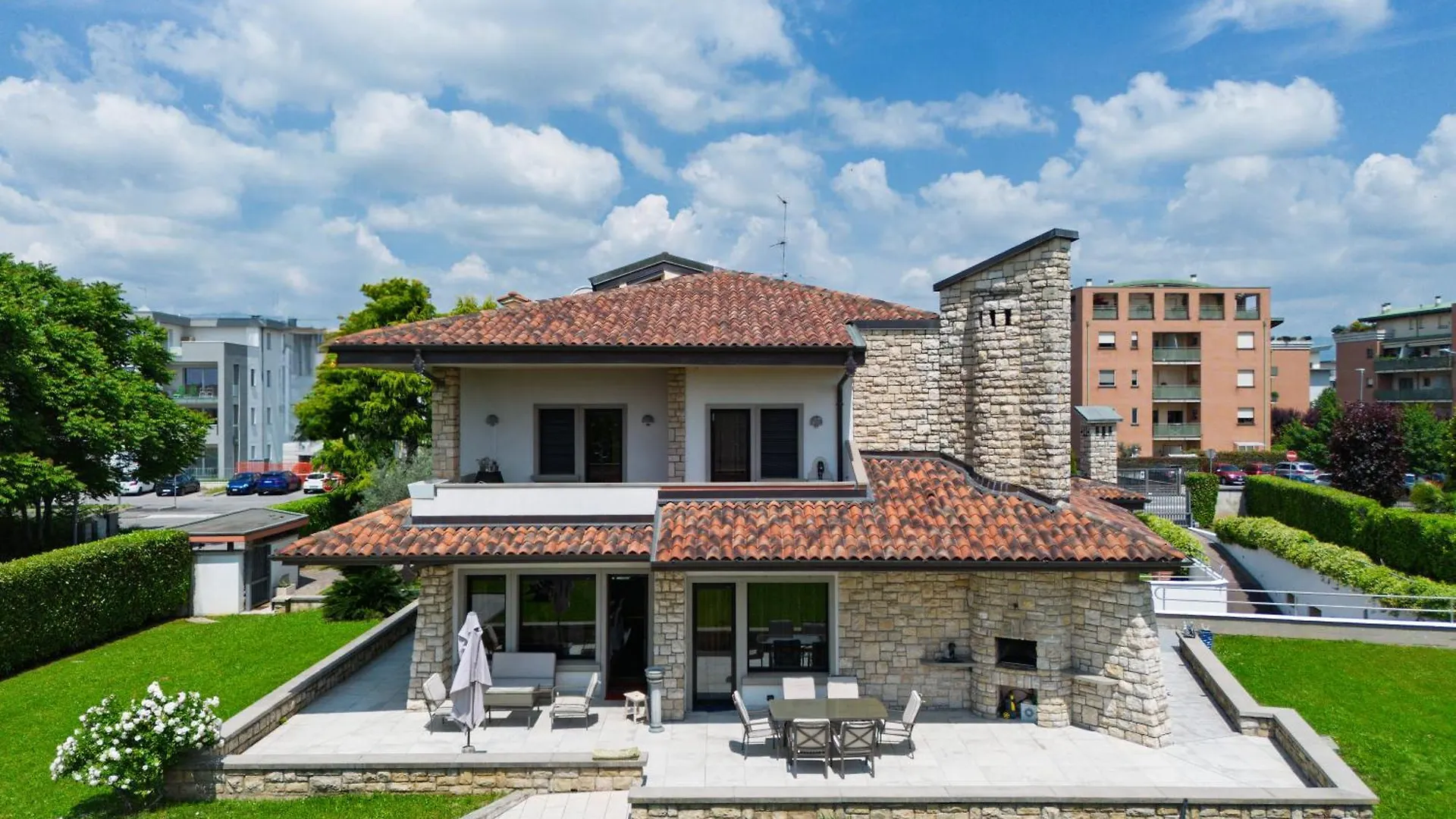 Homestay Villa Celine Dalmine