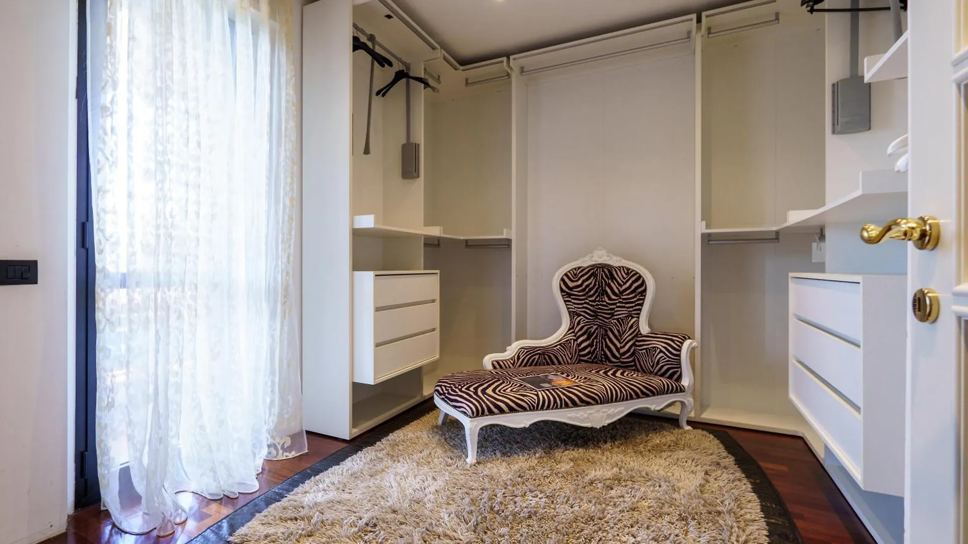 Villa Celine Dalmine Homestay