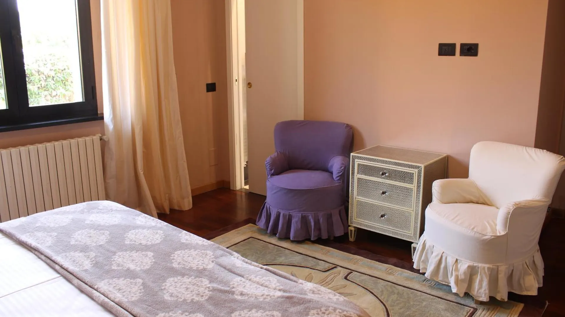 Villa Celine Dalmine Pansiyon
